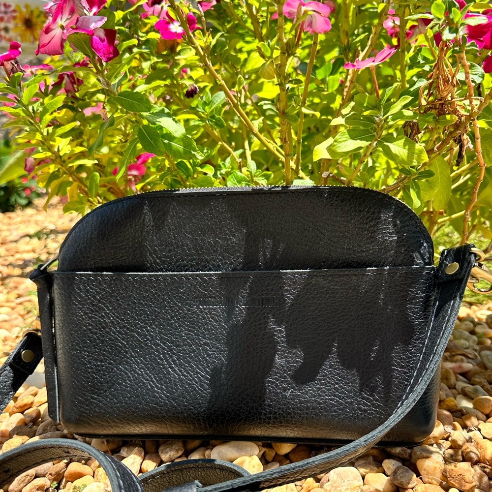 Premium Portland Leather Eclipse Crossbody in Pebbled Black